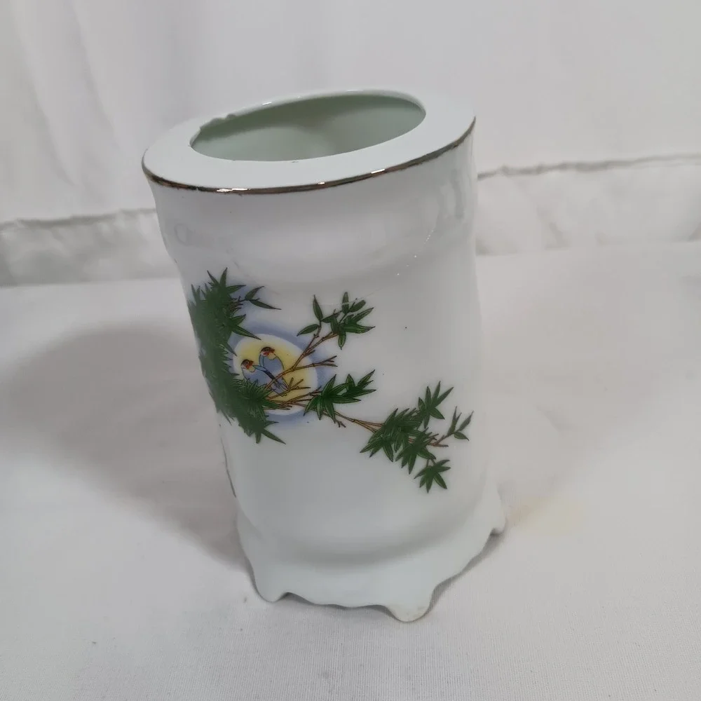 Unbranded Porcelain Vase Unisex OS White Fair Vintage Bamboo Bird Gold Rim